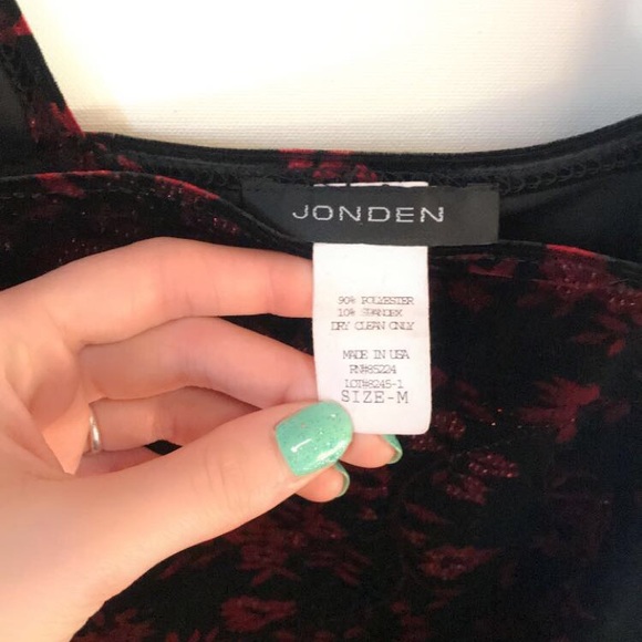 Tanktop - Picture 2 of 3